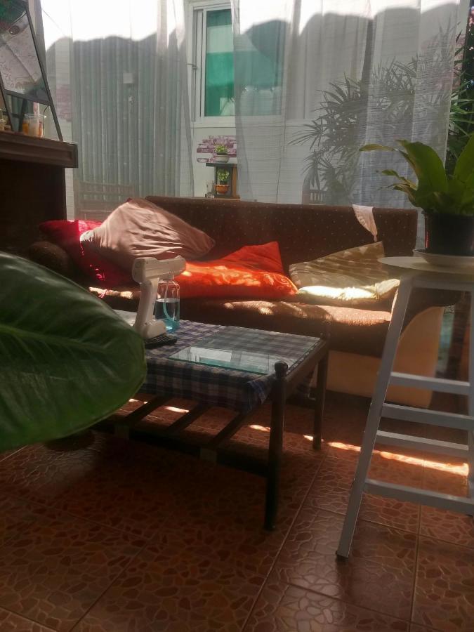 Srikrung Guesthouse Phra Nakhon Si Ayutthaya Esterno foto