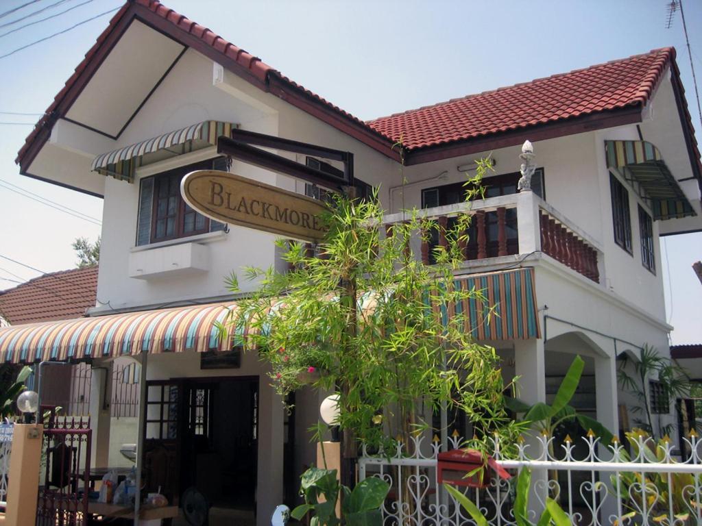 Srikrung Guesthouse Phra Nakhon Si Ayutthaya Esterno foto