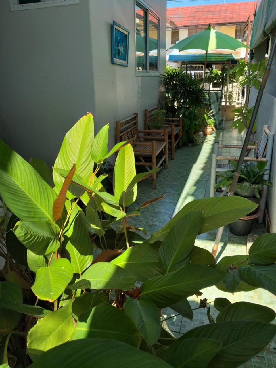 Srikrung Guesthouse Phra Nakhon Si Ayutthaya Esterno foto