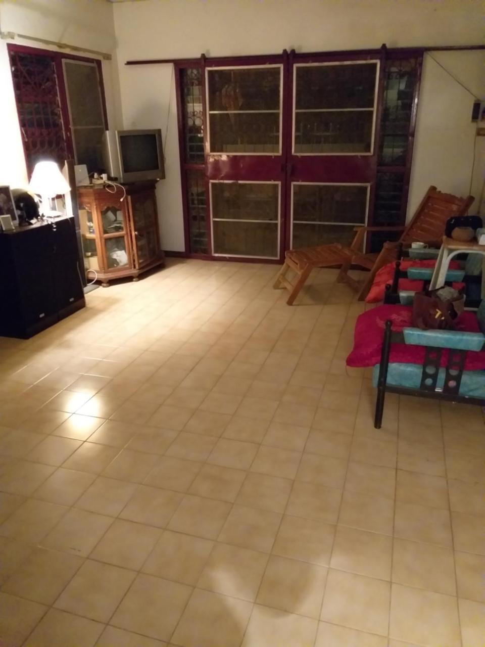 Srikrung Guesthouse Phra Nakhon Si Ayutthaya Esterno foto