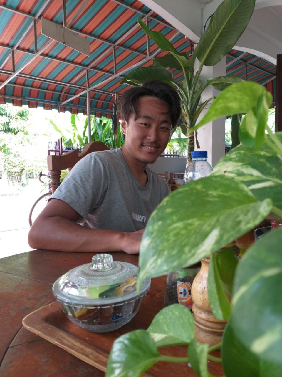 Srikrung Guesthouse Phra Nakhon Si Ayutthaya Esterno foto