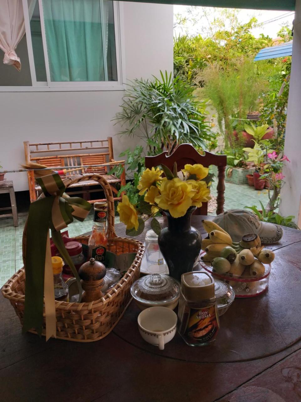 Srikrung Guesthouse Phra Nakhon Si Ayutthaya Esterno foto